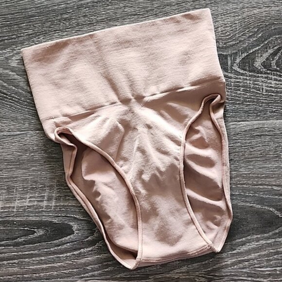SKIMS "Core Control" mid-waist Shaping Brief - Picture 1 of 3